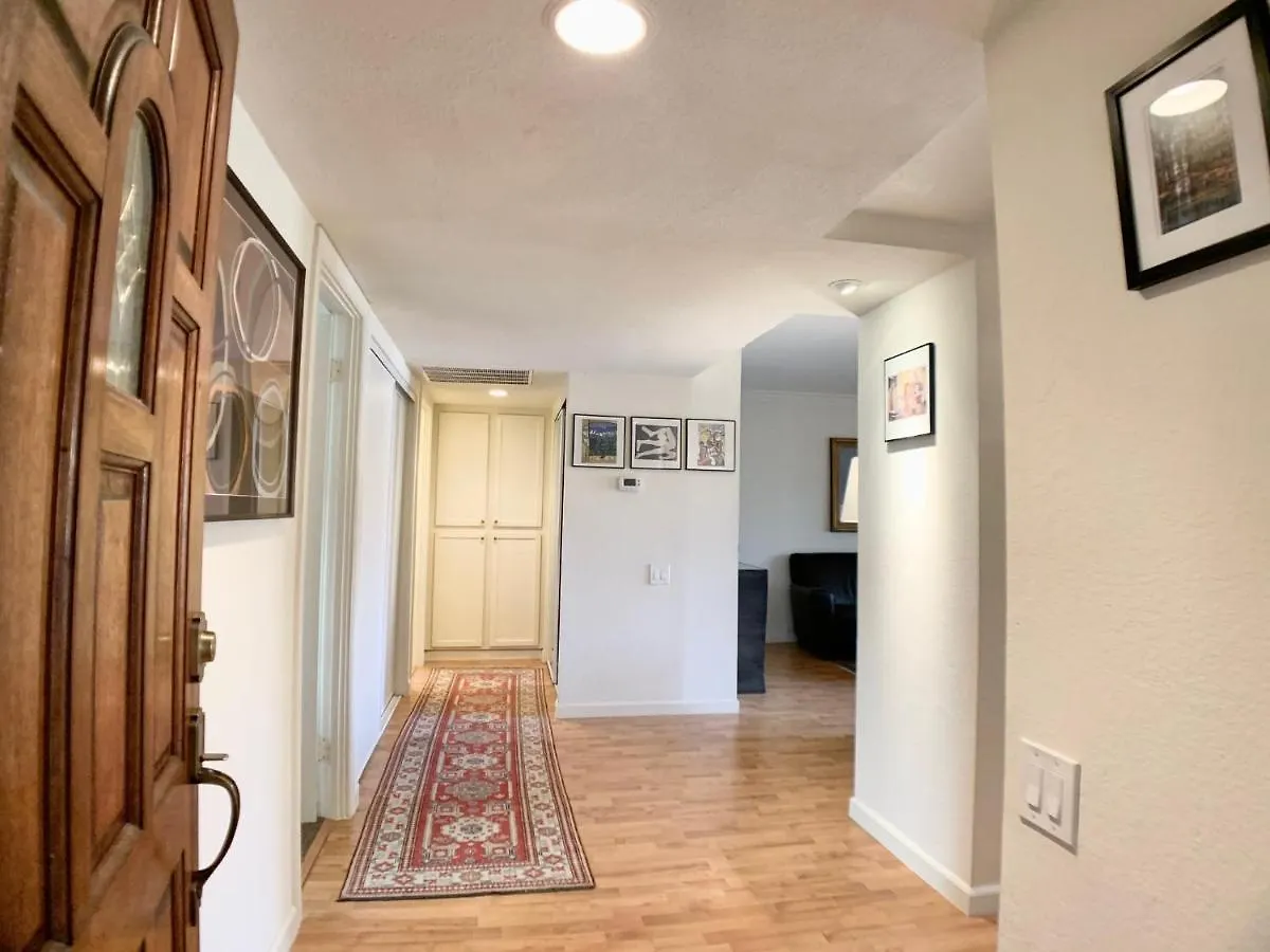 Central Palm Springs One Bedroom With Balcony & Pool 0*,  Ηνωμένες Πολιτείες της Αμερικής