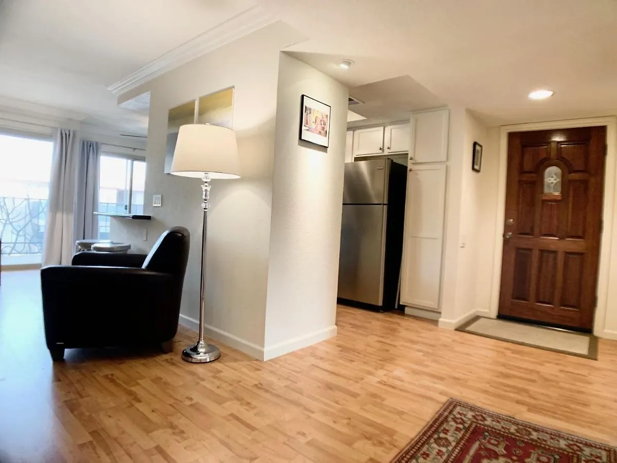 Central Palm Springs One Bedroom With Balcony & Pool Διαμέρισμα